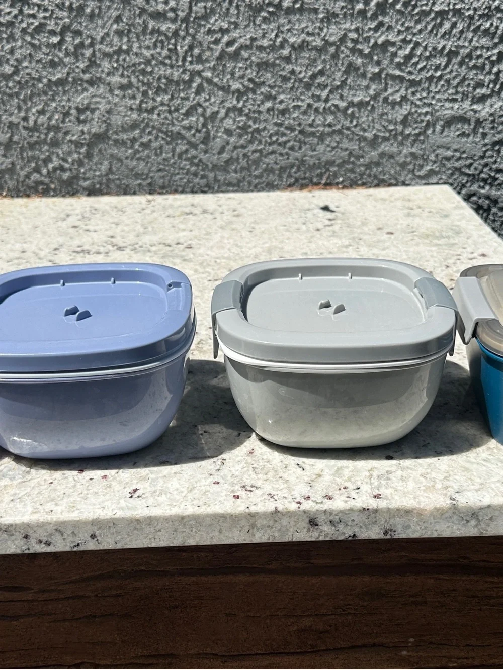 Set of 4 Plastic Food Storage Containers in Light Blue and Light Gray